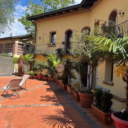 Monolocale Dalia Abbadesse Guest House Milano Eksteriør billede