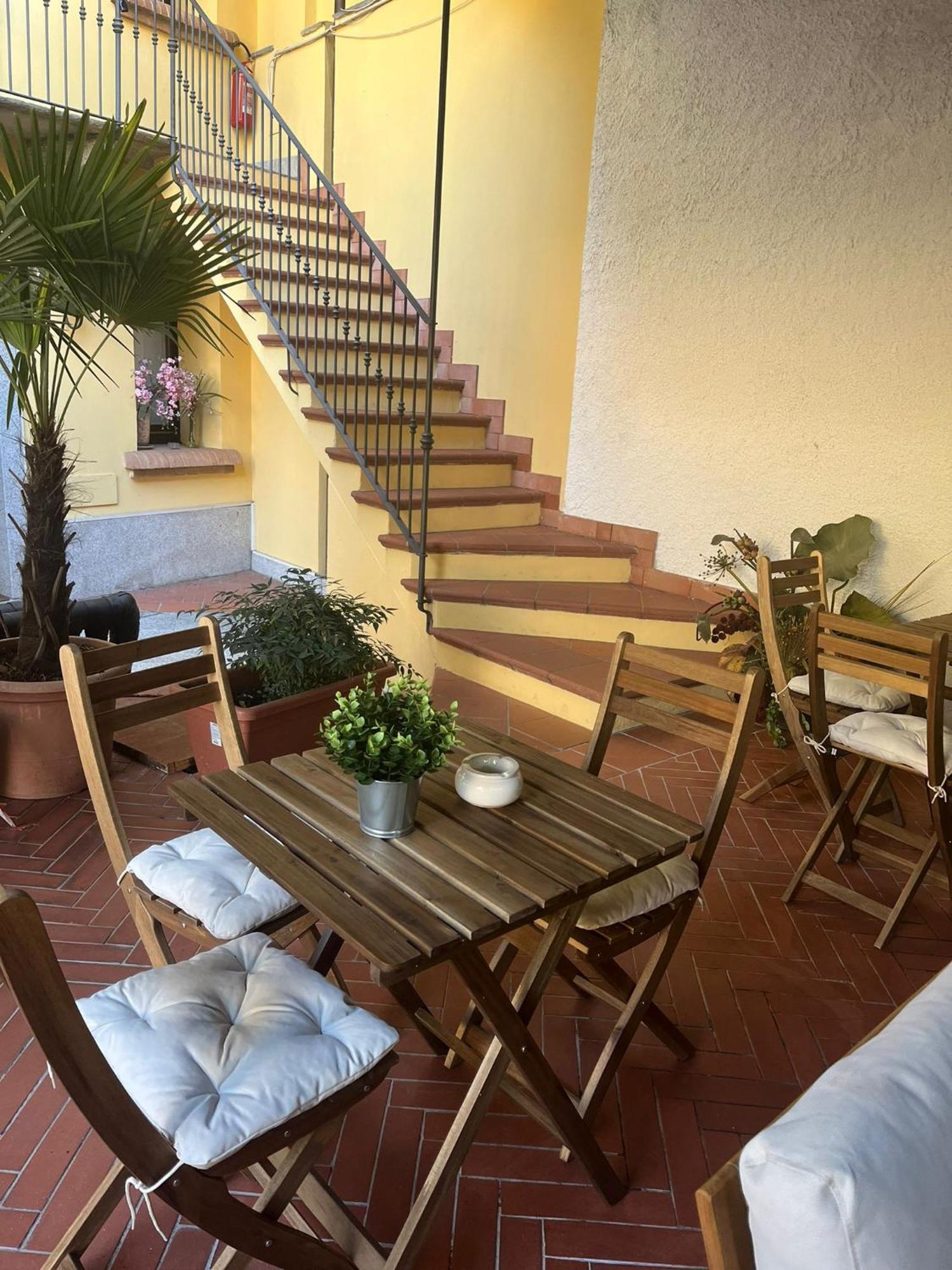 Monolocale Dalia Abbadesse Guest House Milano Eksteriør billede