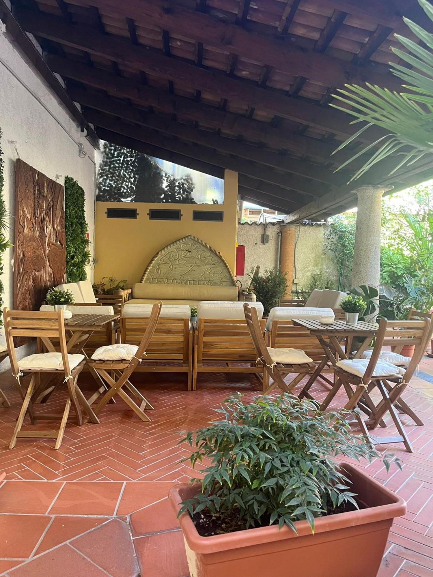 Monolocale Dalia Abbadesse Guest House Milano Eksteriør billede
