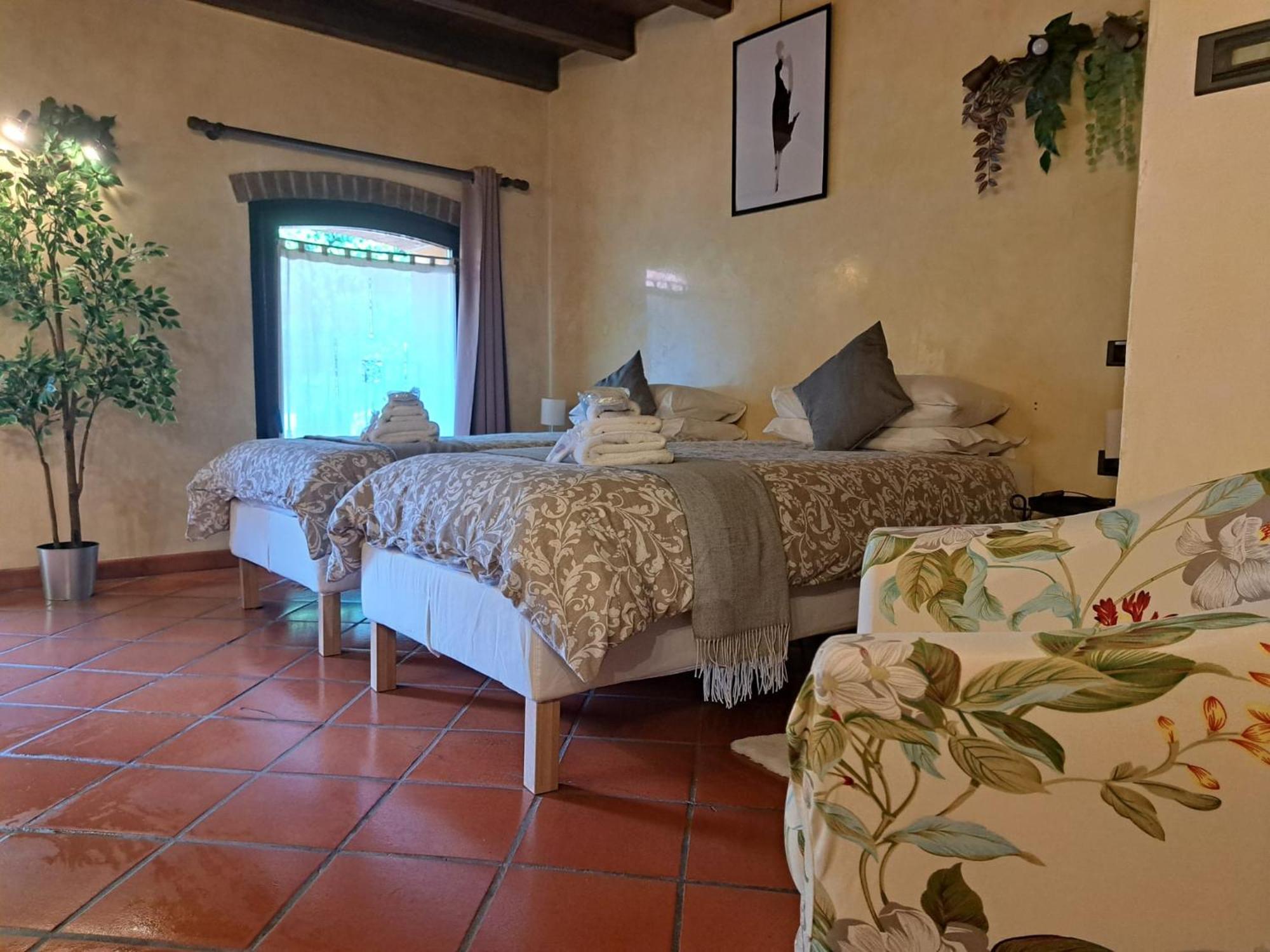 Monolocale Dalia Abbadesse Guest House Milano Eksteriør billede